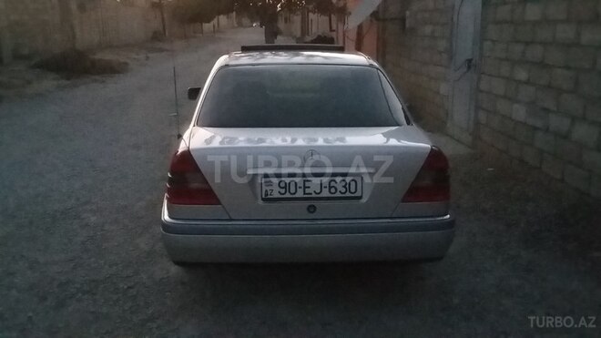 Mercedes C 180 1995, 355,000 km - 1.8 l - Bakı