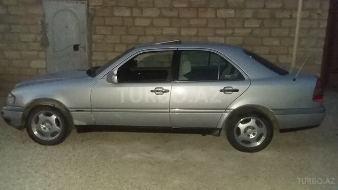 Mercedes C 180 1995, 355,000 km - 1.8 l - Bakı