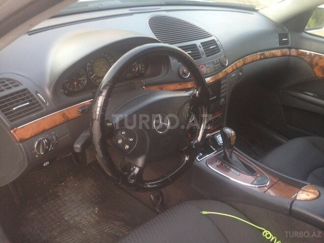 Mercedes E 270 2002, 278,000 km - 2.7 л - Gəncə