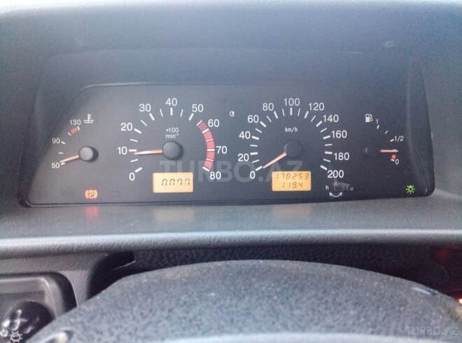 LADA (VAZ) 2115 2002, 178,300 km - 1.6 l - Qusar