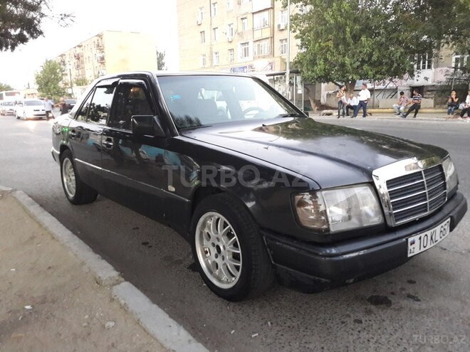 Mercedes E 230 1992, 315,000 km - 2.3 l - Bakı