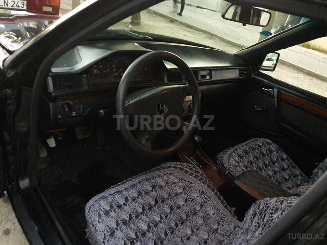 Mercedes E 230 1992, 315,000 km - 2.3 l - Bakı