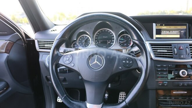 Mercedes E 350 2010, 105,000 km - 3.5 l - Bakı