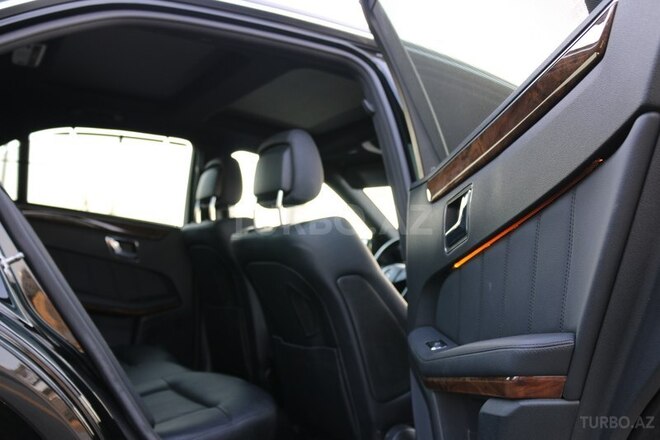 Mercedes E 350 2010, 105,000 km - 3.5 l - Bakı