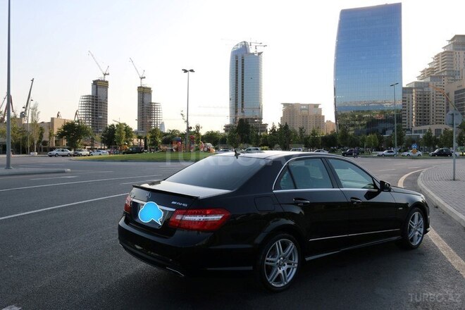 Mercedes E 350 2010, 105,000 km - 3.5 l - Bakı
