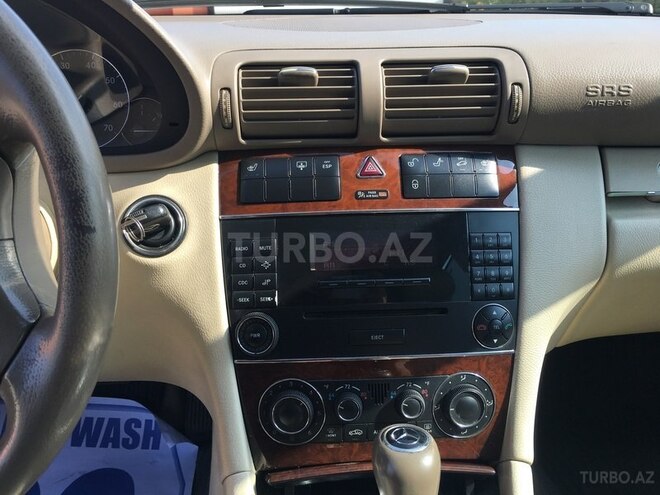 Mercedes C 240 2004, 238,009 km - 2.6 л - Bakı