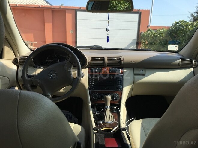 Mercedes C 240 2004, 238,009 km - 2.6 л - Bakı
