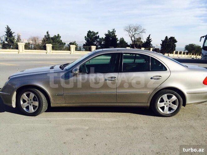 Mercedes E 320 2003, 195,000 km - 3.2 l - Bakı