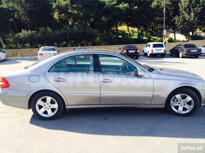 Mercedes E 320 2003, 195,000 km - 3.2 l - Bakı