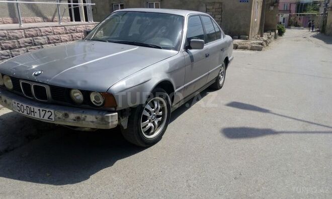 BMW 535 1988, 5,555 km - 3.5 l - Bakı