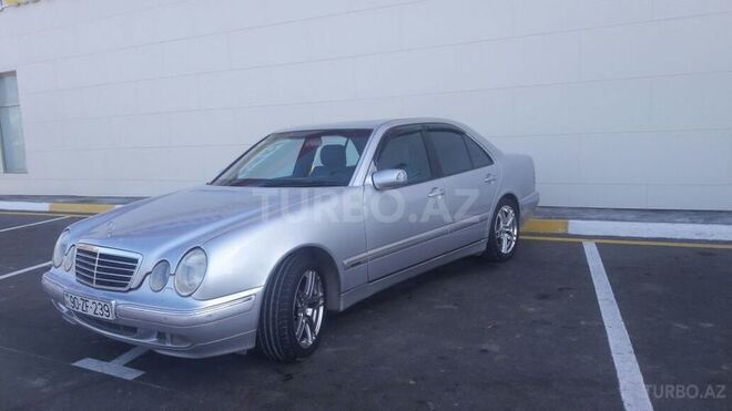 Mercedes E 240 2000, 301,000 km - 2.6 l - Bakı