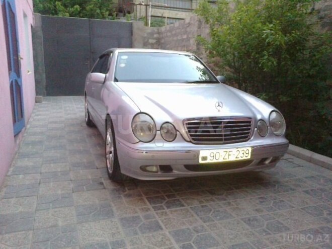 Mercedes E 240 2000, 301,000 km - 2.6 l - Bakı