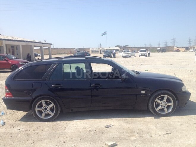 Mercedes 208 D 1999, 291,000 km - 1.8 l - Bakı