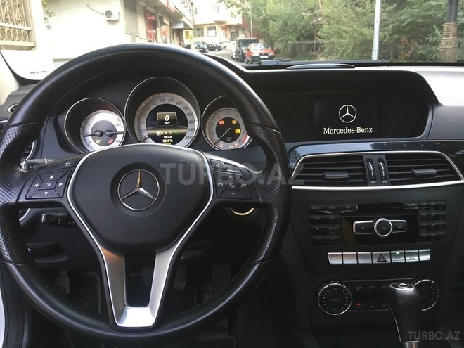 Mercedes C 200 2013, 27,000 km - 2.0 л - Bakı