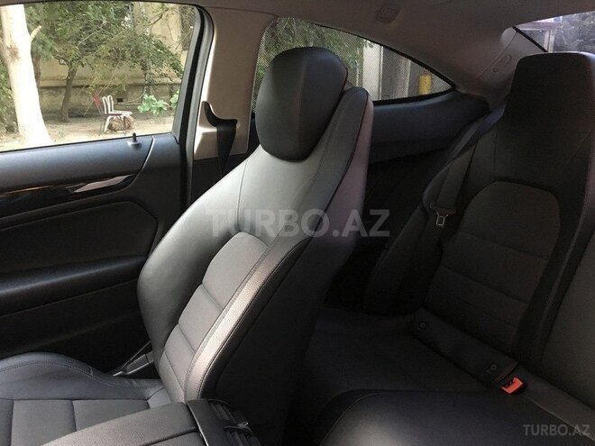 Mercedes C 200 2013, 27,000 km - 2.0 л - Bakı