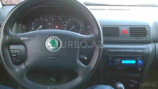 Skoda Octavia 2002, 295,000 km - 2.0 l - Bakı