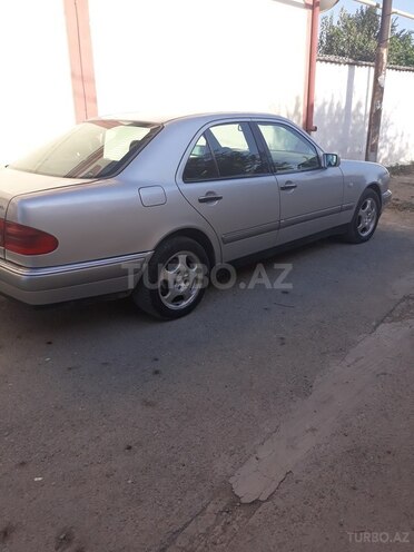 Mercedes E 220 1997, 400,000 km - 2.2 l - Bakı