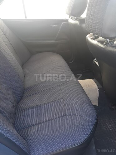 Mercedes E 220 1997, 400,000 km - 2.2 l - Bakı