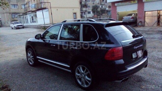 Porsche Cayenne Turbo 2004, 215,000 km - 4.5 l - Bakı