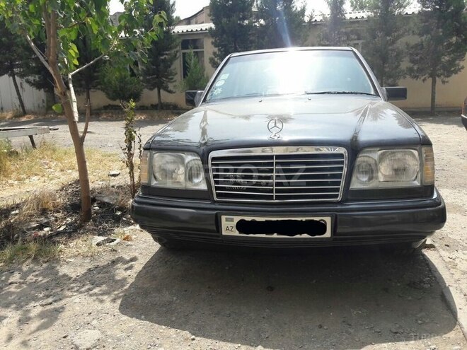 Mercedes E 220 1994, 450,000 km - 2.2 l - Gəncə