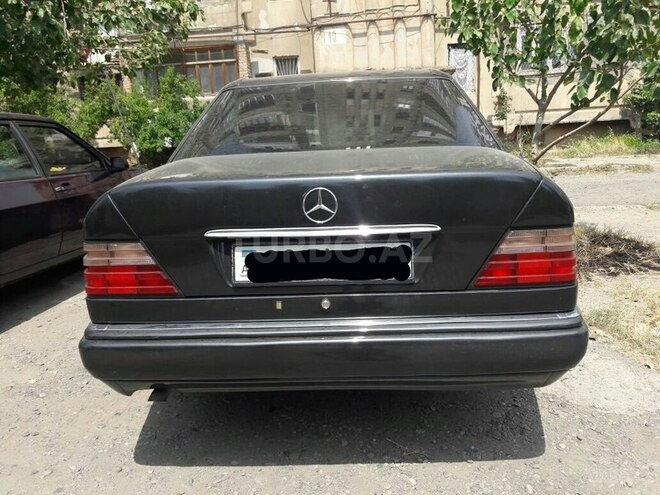 Mercedes E 220 1994, 450,000 km - 2.2 l - Gəncə