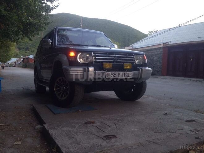 Mitsubishi Pajero 1992, 185,000 km - 3.0 л - Şəki