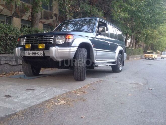 Mitsubishi Pajero 1992, 185,000 km - 3.0 л - Şəki