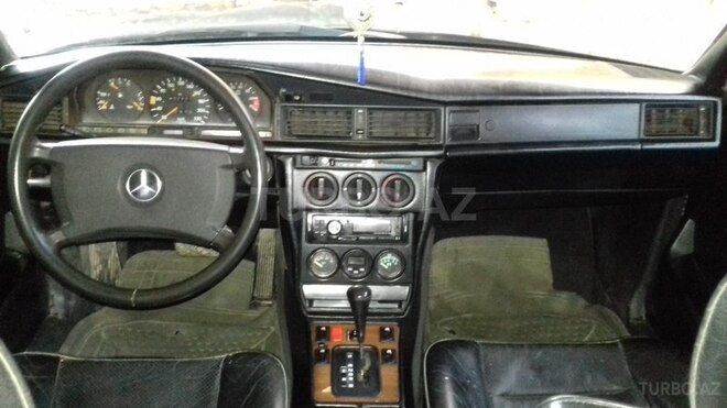 Mercedes 190 1992, 286,000 km - 2.0 l - Bakı