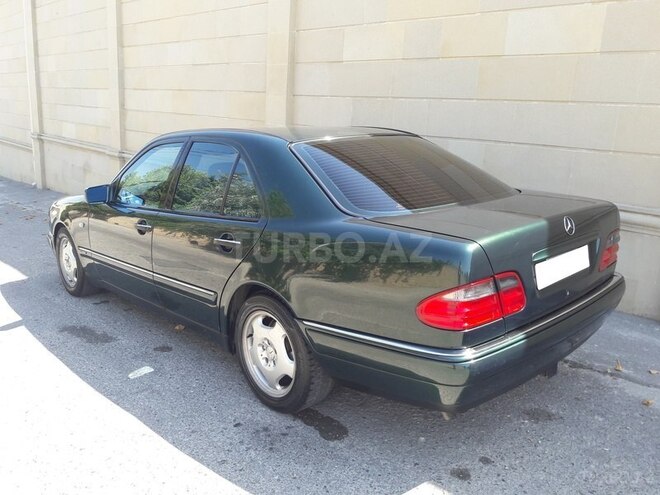 Mercedes E 280 1998, 230,000 km - 2.8 l - Bakı