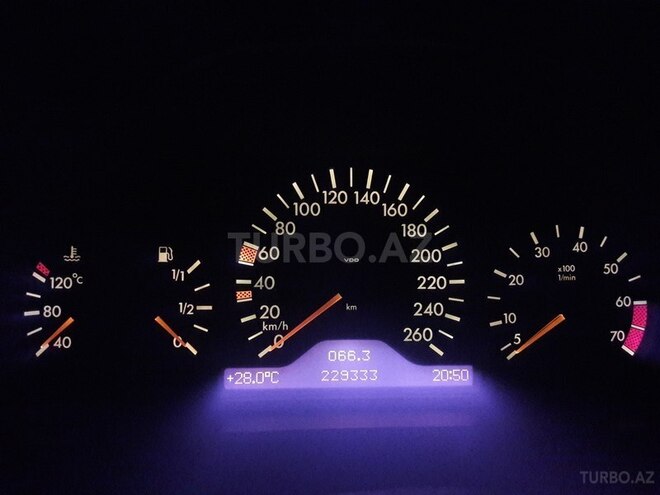Mercedes E 280 1998, 230,000 km - 2.8 l - Bakı