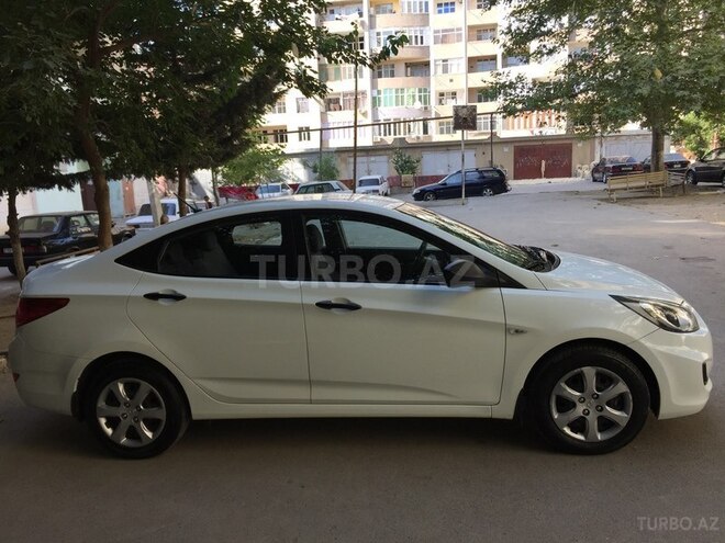 Hyundai Accent 2013, 85,000 km - 1.4 l - Bakı