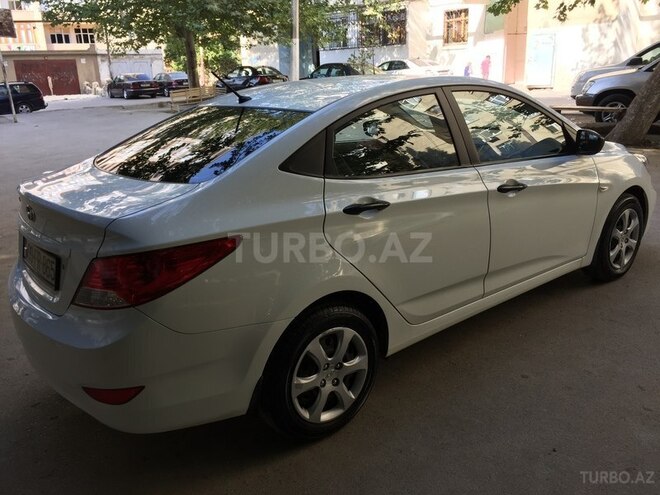 Hyundai Accent 2013, 85,000 km - 1.4 l - Bakı