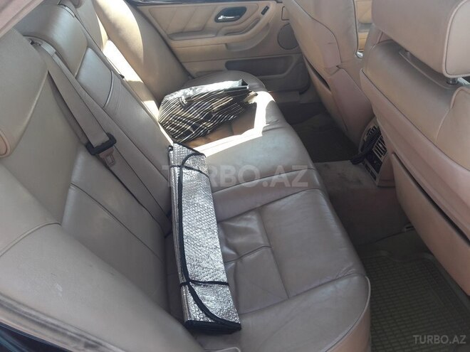 BMW 740 2000, 239,000 km - 4.4 l - Bakı