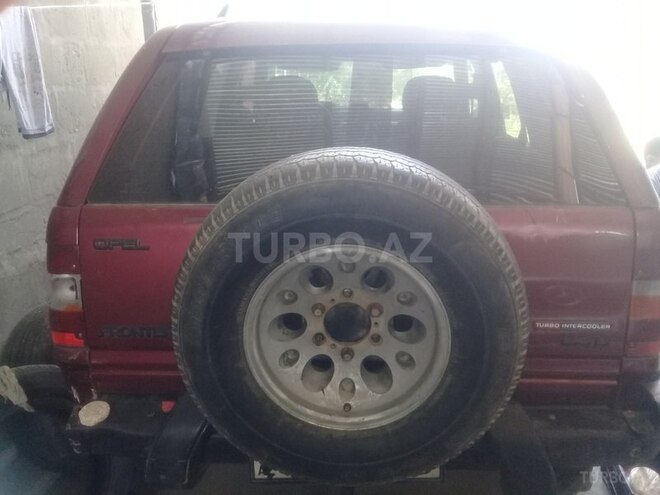 Opel Frontera 1992, 2,596 km - 2.8 l - Yevlax
