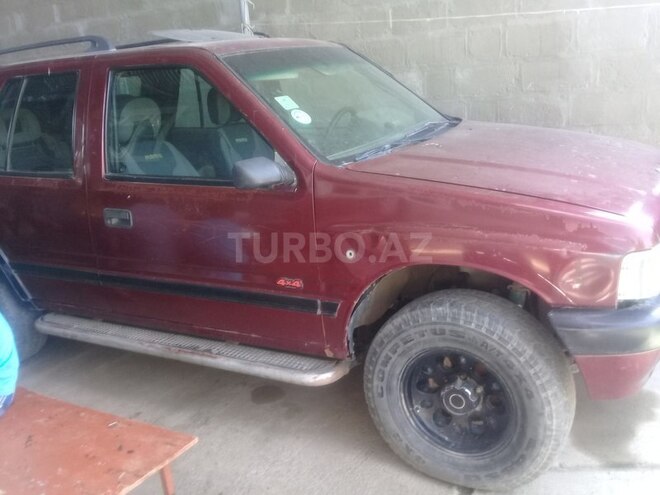 Opel Frontera 1992, 2,596 km - 2.8 l - Yevlax