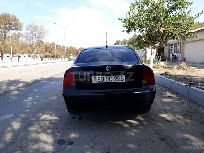 Volkswagen Passat 1998, 271,000 km - 1.8 l - Sumqayıt