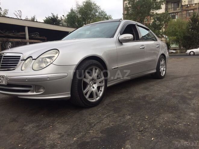 Mercedes E 270 2002, 300,000 km - 2.7 л - Bakı