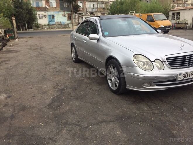 Mercedes E 270 2002, 300,000 km - 2.7 л - Bakı