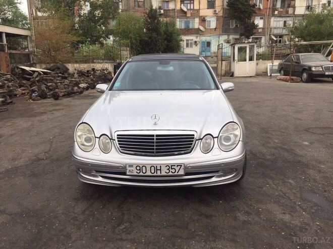 Mercedes E 270 2002, 300,000 km - 2.7 л - Bakı