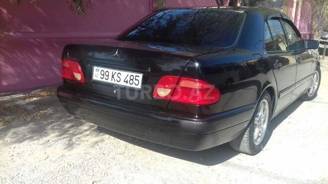 Mercedes E 200 1995, 285,014 km - 2.0 l - Bakı