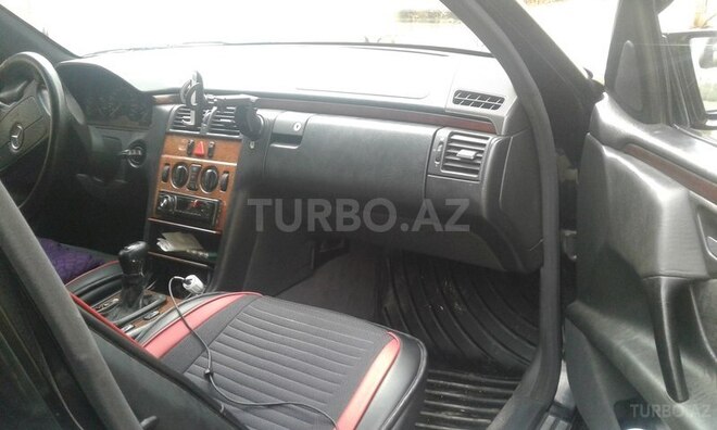 Mercedes E 200 1995, 285,014 km - 2.0 l - Bakı