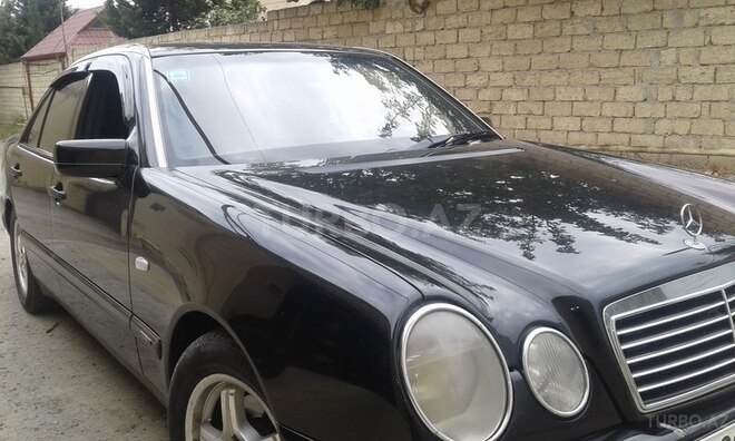 Mercedes E 200 1995, 285,014 km - 2.0 l - Bakı
