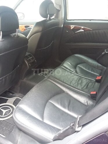 Mercedes E 220 2003, 300,000 km - 2.2 l - Bakı