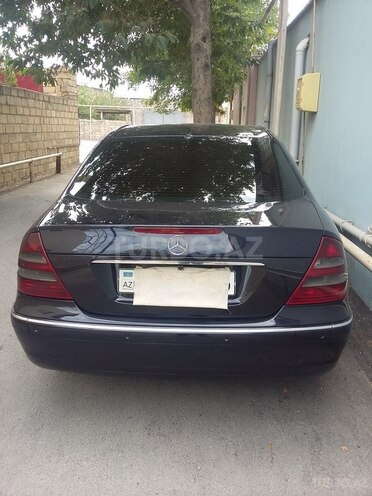 Mercedes E 220 2003, 300,000 km - 2.2 l - Bakı