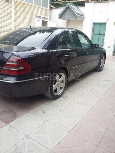 Mercedes E 220 2003, 300,000 km - 2.2 l - Bakı