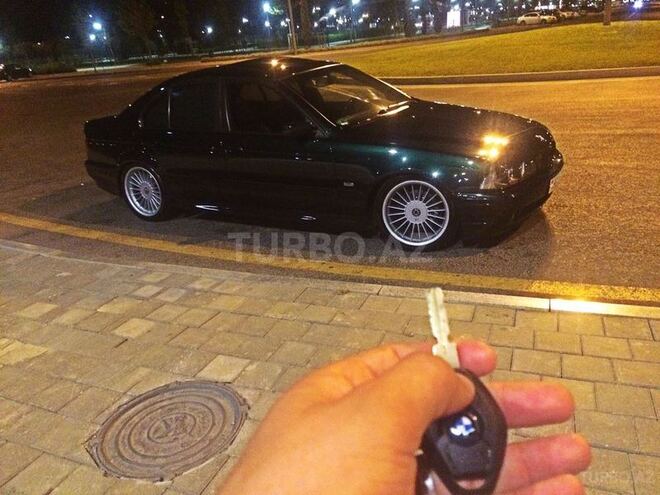 BMW 523 1999, 335,000 km - 2.5 l - Bakı
