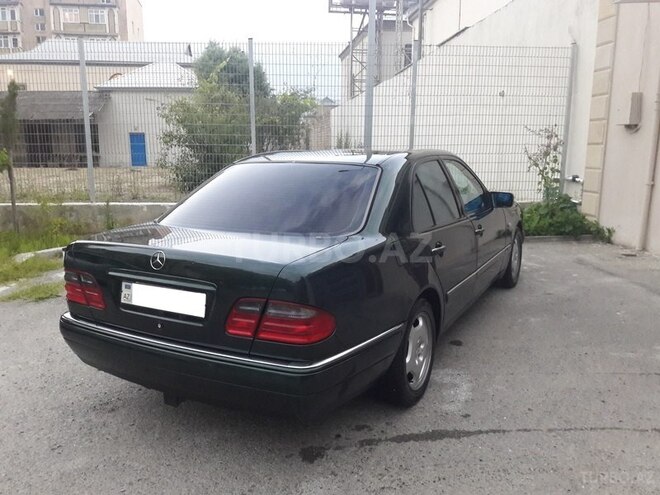 Mercedes E 280 1998, 230,000 km - 2.8 l - Bakı