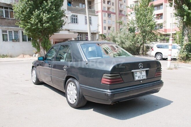 Mercedes E 280 1994, 213,000 km - 3.0 л - Bakı
