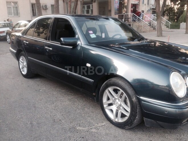 Mercedes E 280 1997, 270,000 km - 2.8 l - Bakı