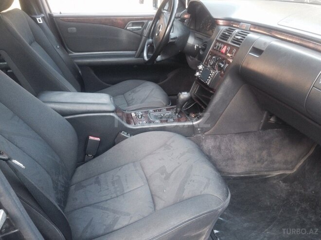 Mercedes E 280 1997, 270,000 km - 2.8 l - Bakı